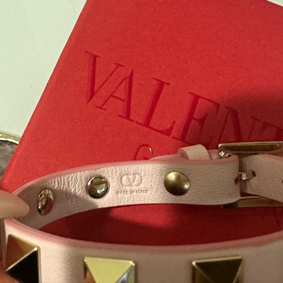 Valentino Garavani Rockstud Bracelet - Picture 4 of 10